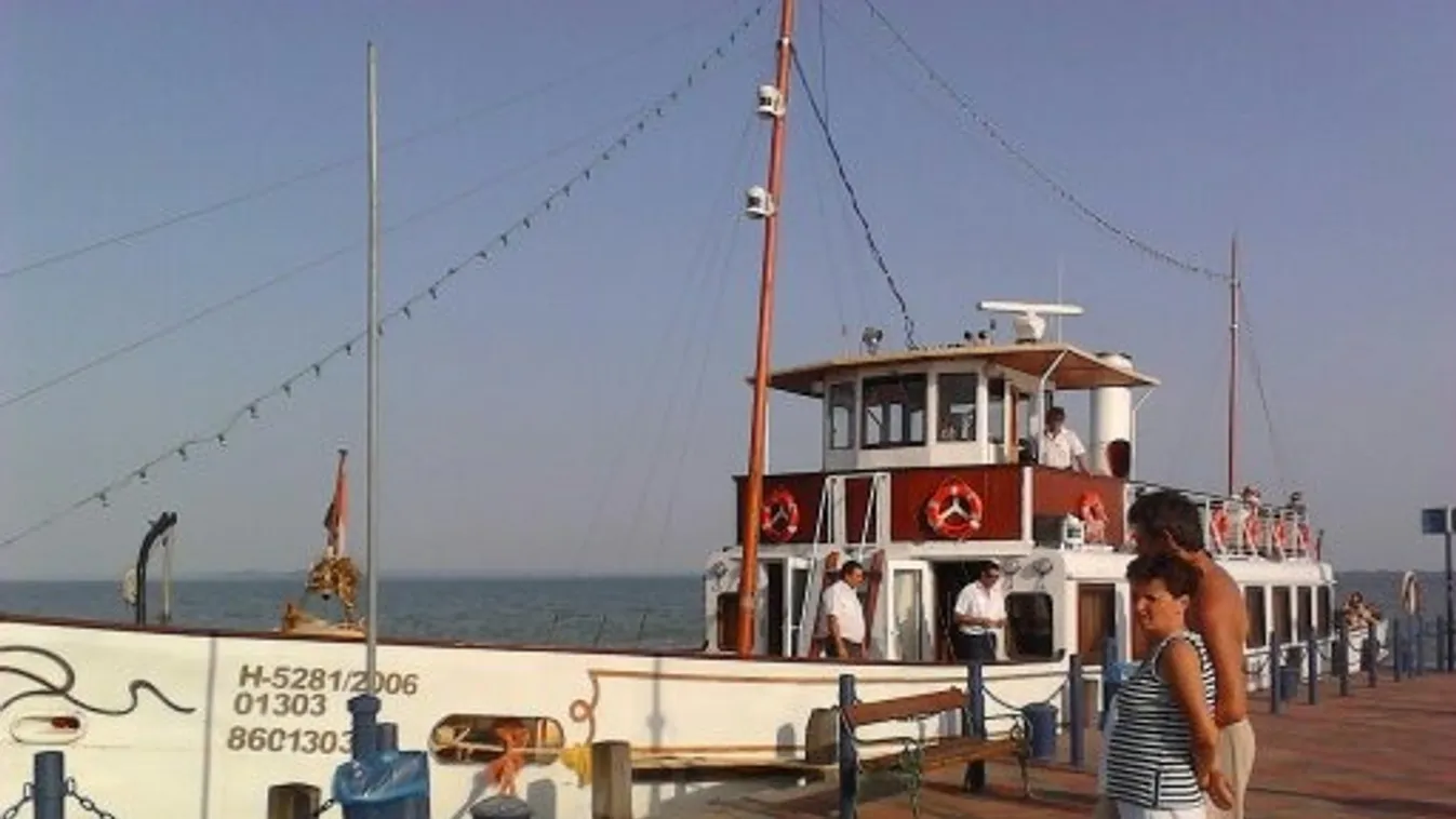A Balatonon hajókázni a húsz hónaposnak is jó