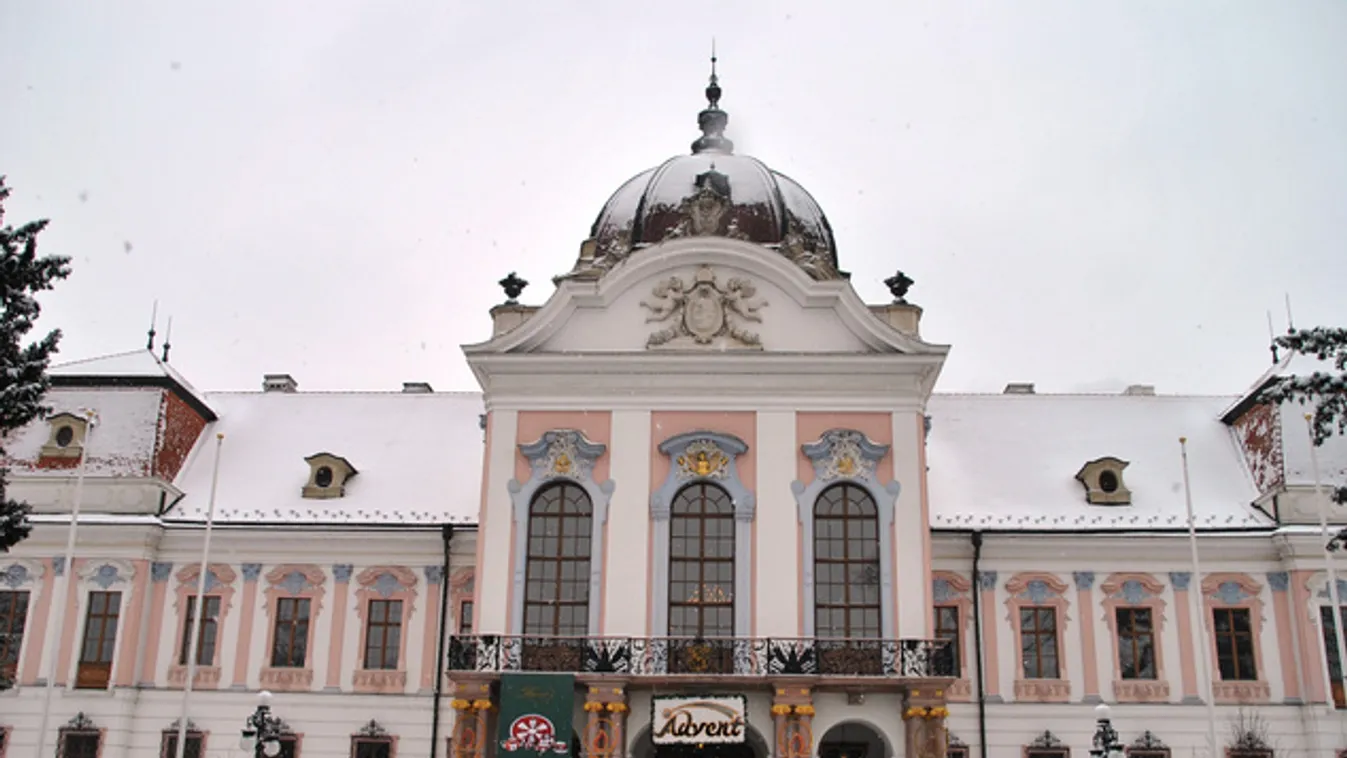 Kedves, ódivatú advent vár Gödöllőn