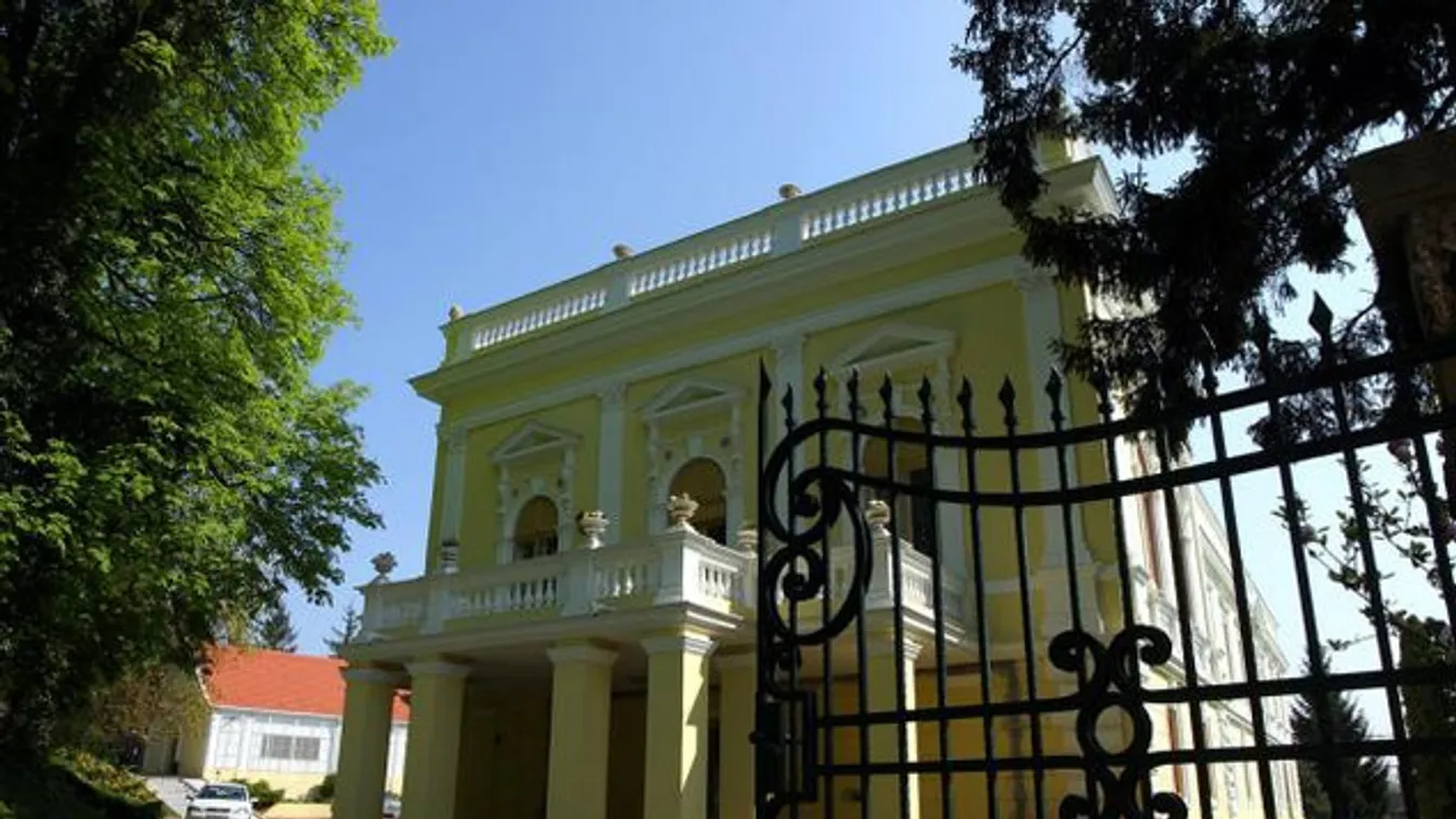 Puchner Kastélyszálló