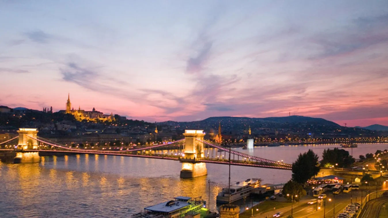 Ingyen városnézéssel csábítana turistákat Budapest