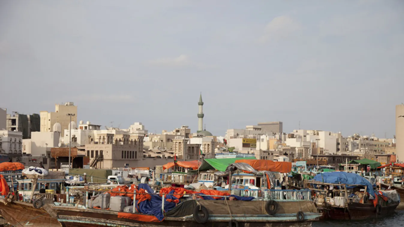 Dubaiban alig hitték, hogy tényleg gyalogolunk