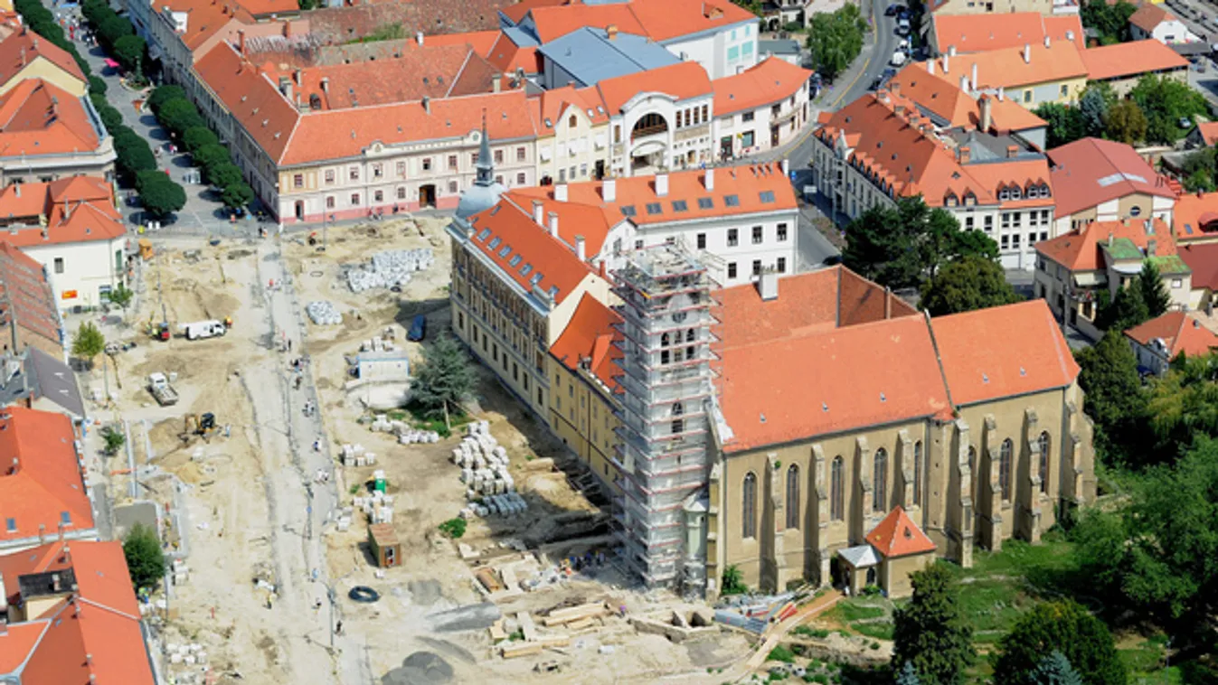 Időkapszulát és várárkot találtak Keszthelyen