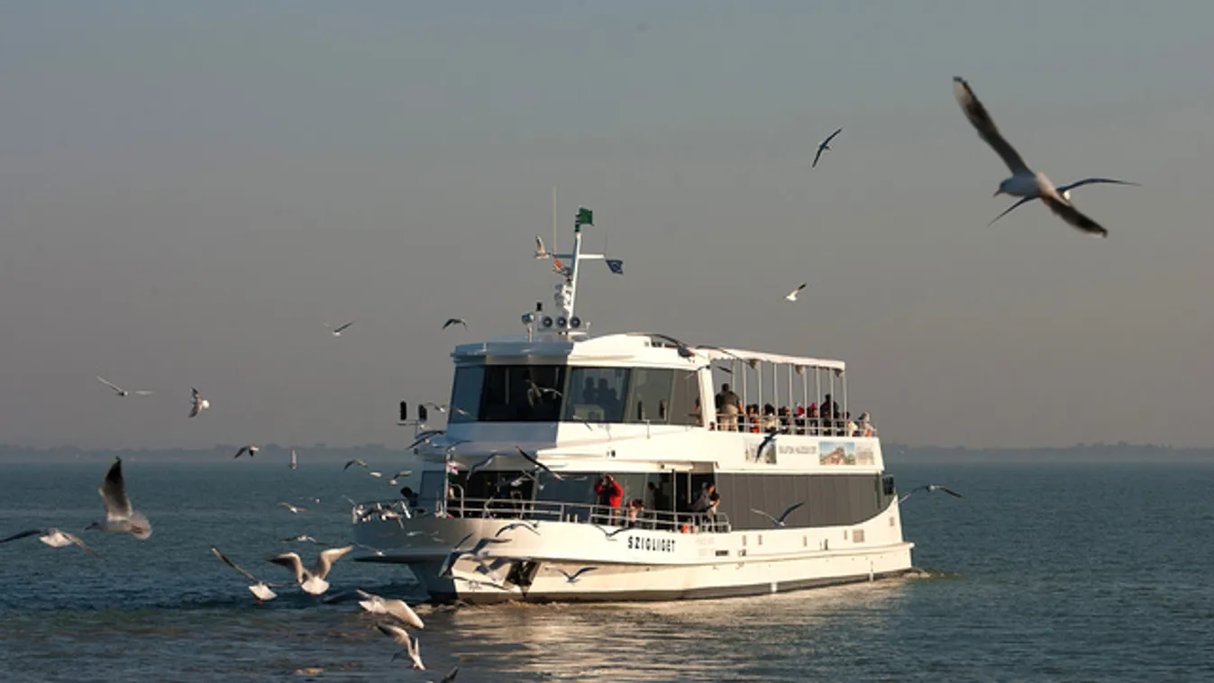 Várjuk a Balatonnál, várjuk a fedélzeten!