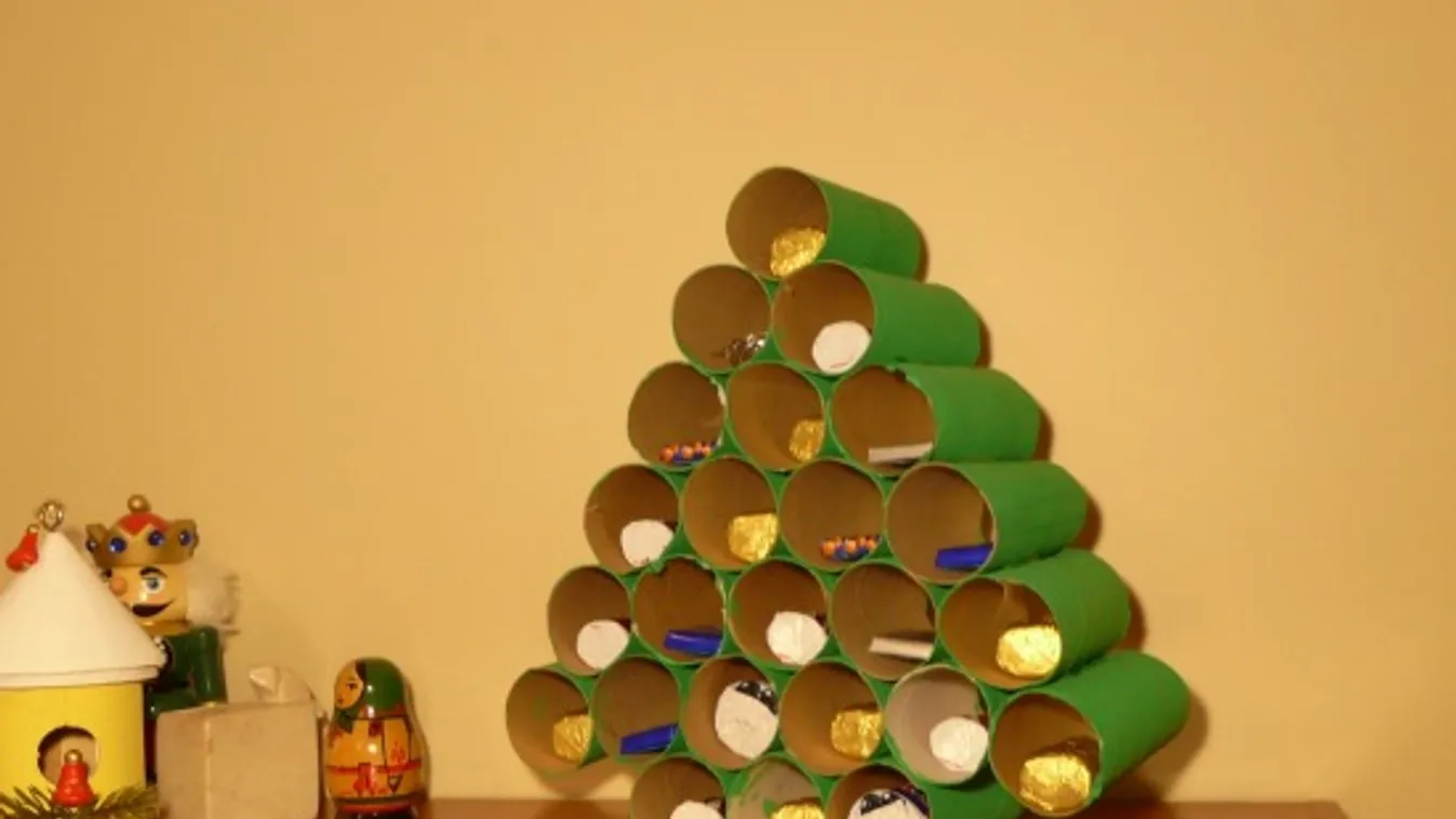 Vécépapír-gurigákból is készíthetsz adventi kalendáriumot