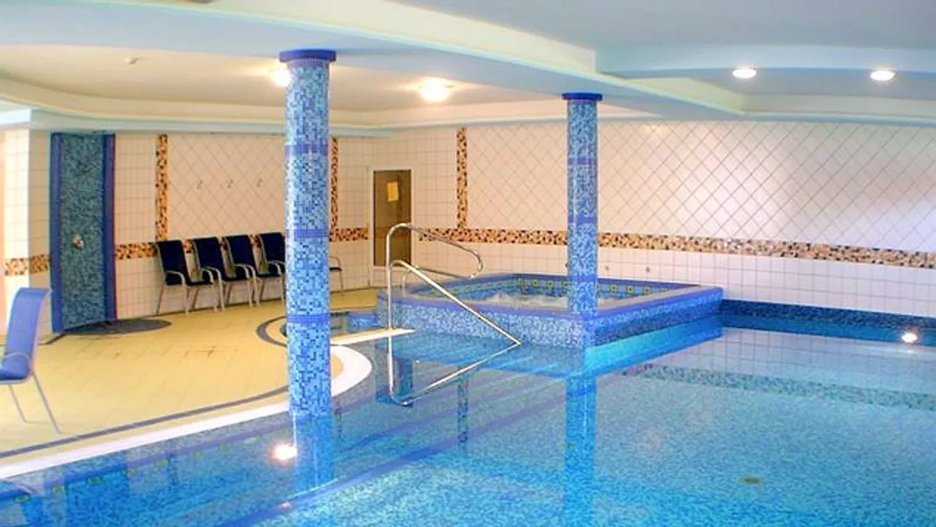 Karácsony a szaunában, szilveszter a jacuzziban