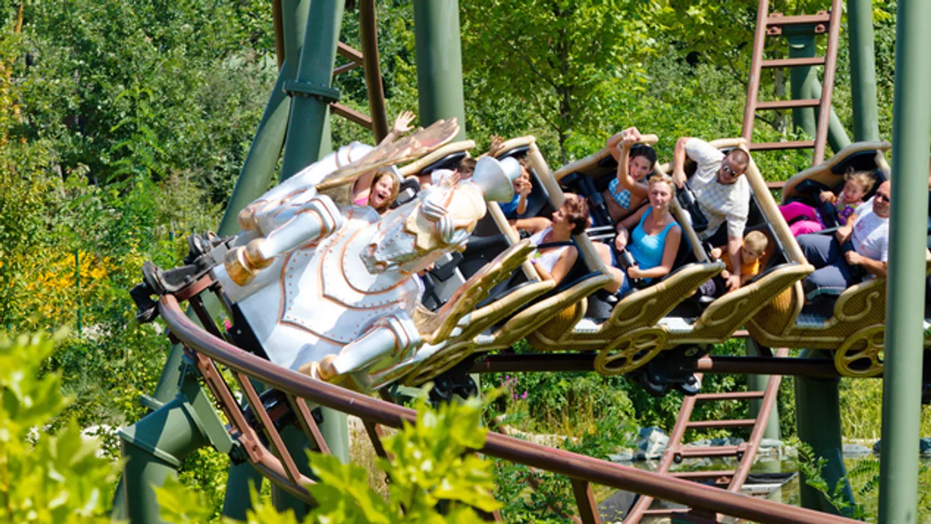 Sasrepülés és hordótánc: nyit az osztrák Familypark