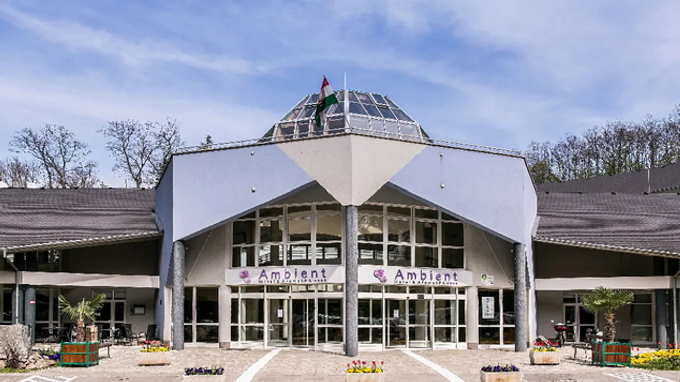 Illatos hotel és egy zseni a Mecsek lábánál