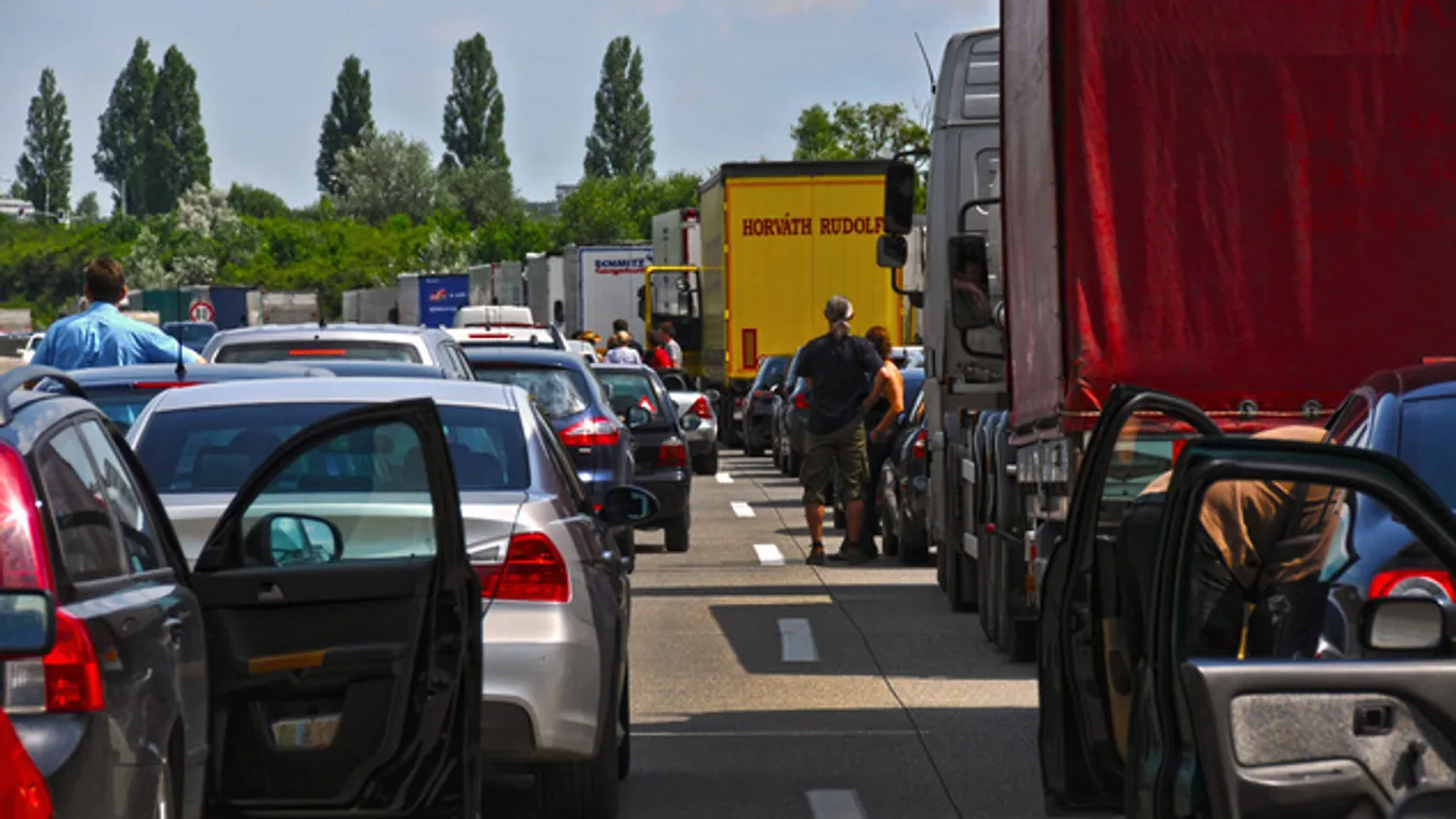 Durván bedugul hétvégén az M7-es
