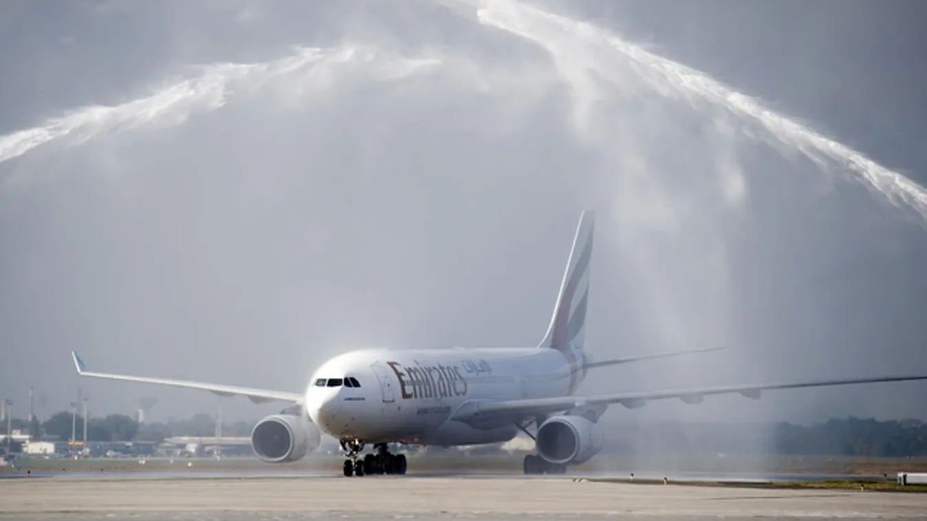 Megérkezett Budapestre az Emirates első járata