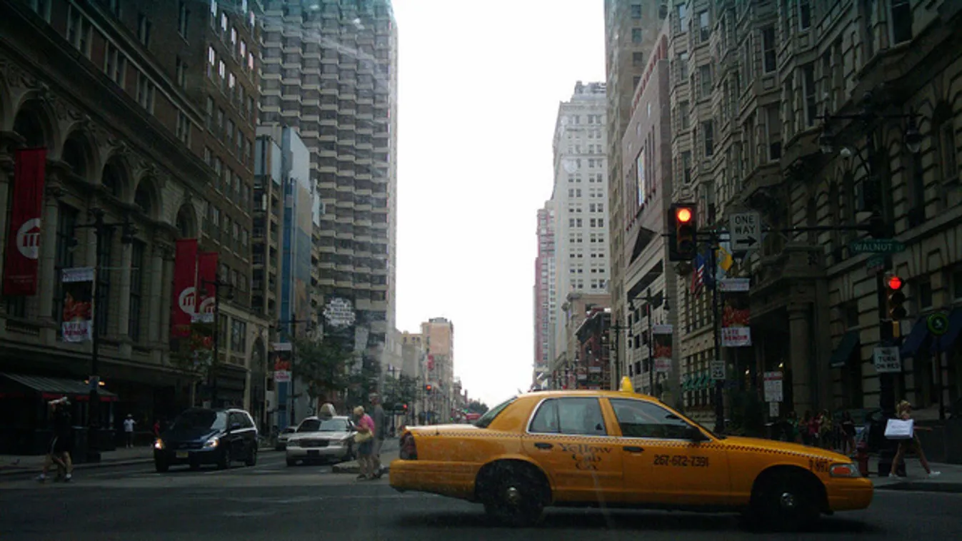 Százezres borravalót kapott egy amerikai taxis