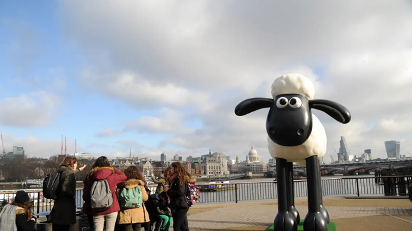 Shaun, a bárány utazásra csábít