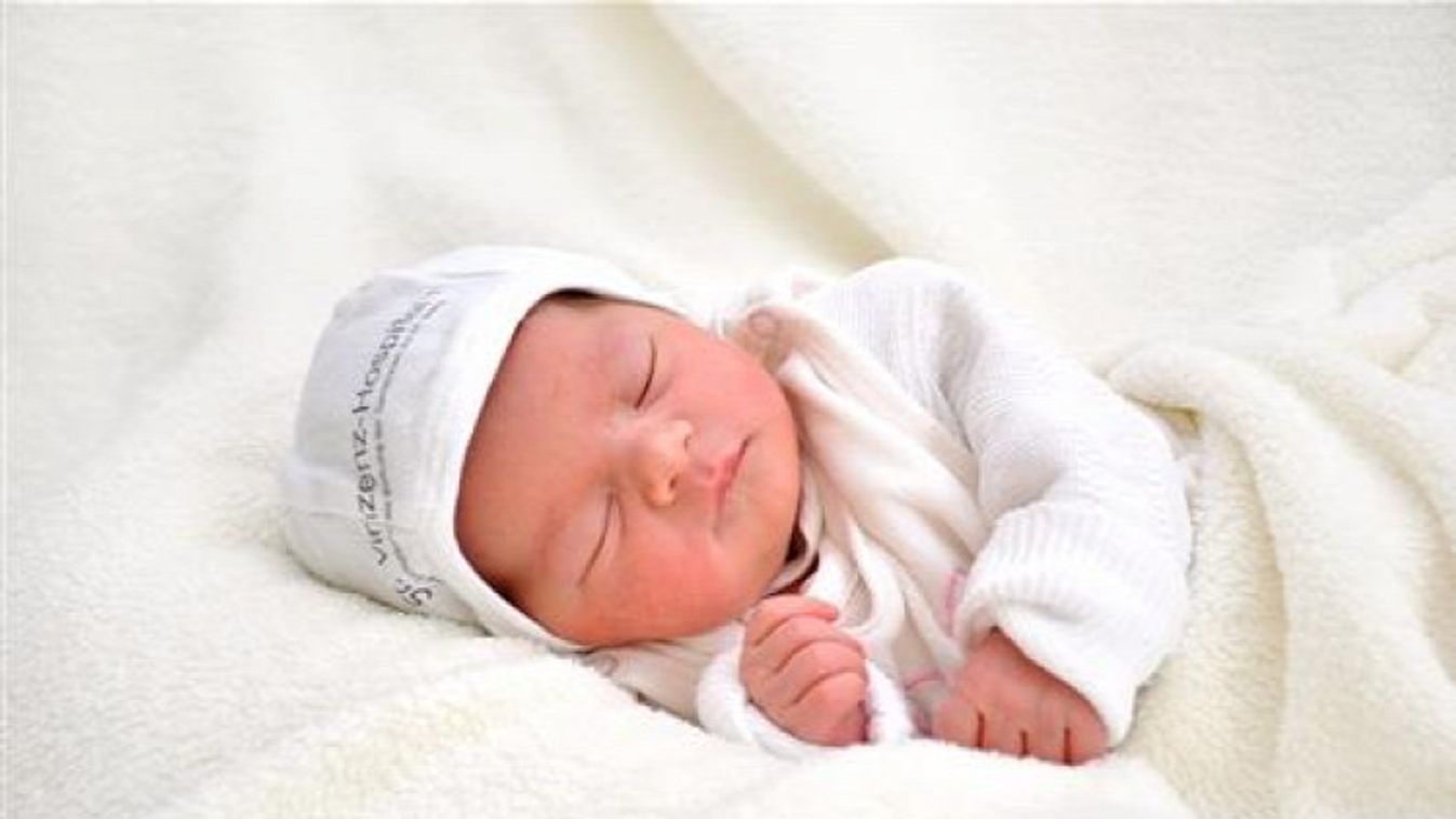 https://cdn.borsonline.hu/2015/03/852nYLhbGjwefmAu0nH8FCWyMEgAxCrwidwDwdU157U/fill/1347/758/no/1/aHR0cHM6Ly9jbXNjZG4uYXBwLmNvbnRlbnQucHJpdmF0ZS9jb250ZW50LzQ5NWMxNjZmNTVhNTQyYzQ5MzE1ZWU0NzI2YjI0Y2Qw.jpg