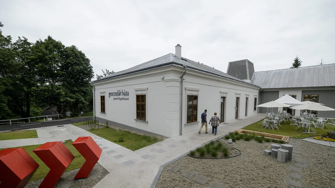 Geocsodák Háza
