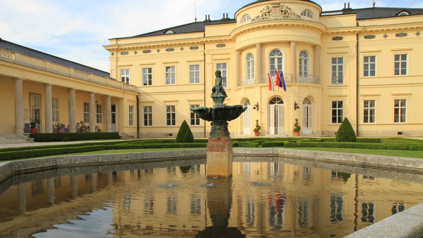 https://cdn.borsonline.hu/2015/06/NPEK0Ydzoyia5w7991WqxVLxXmhOVDDonzTw5pmbL3s/fill/1347/758/no/1/aHR0cHM6Ly9jbXNjZG4uYXBwLmNvbnRlbnQucHJpdmF0ZS9jb250ZW50LzFkYWU4NDJiNzE1NTQwOTM4NjI3ZmY1ZmI4MmM3NWQ0.jpg