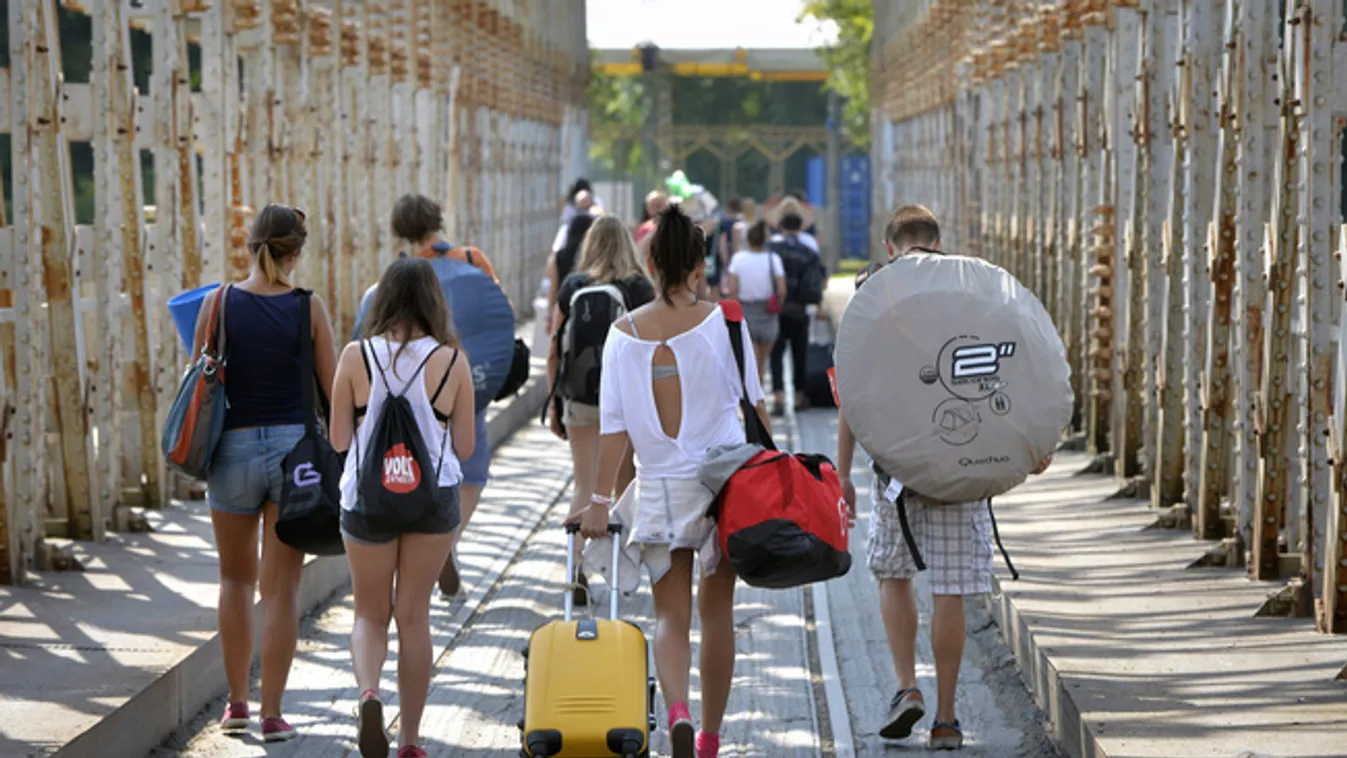 Féláron vonatozhatunk a Sziget alatt