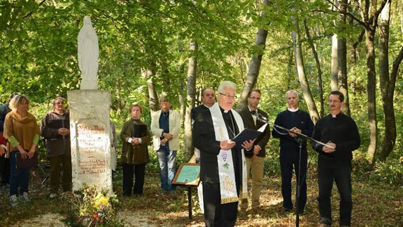 A zarándokok népszerű 150 éves szobrát újították fel Perbálon
