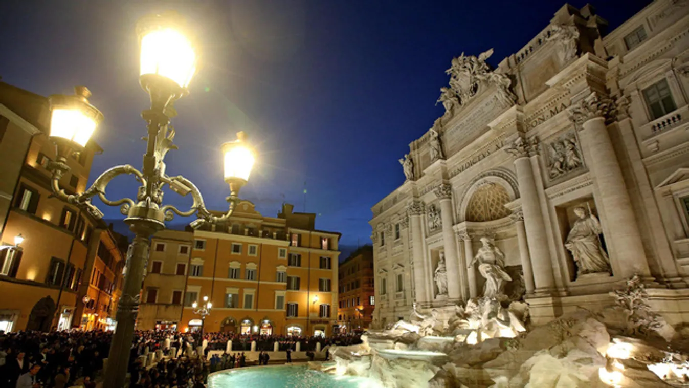 Átadták a felújított Trevi-kutat Rómában