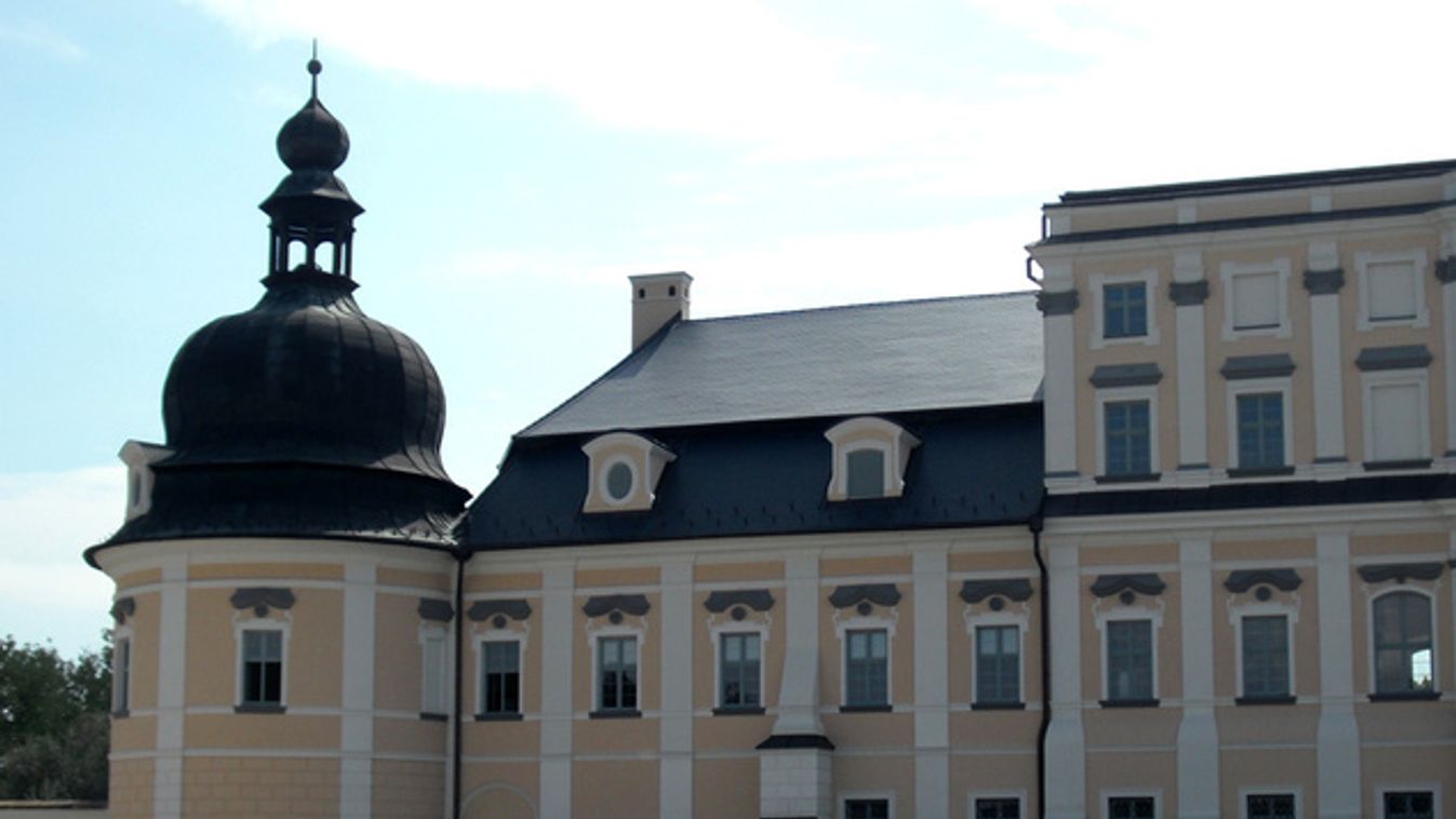 https://cdn.borsonline.hu/2015/11/cBGhPbD_khnXOlkZiLuhLbIDA3u31Jx3UxQiCDIKN-s/fill/1347/758/no/1/aHR0cHM6Ly9jbXNjZG4uYXBwLmNvbnRlbnQucHJpdmF0ZS9jb250ZW50LzhlNzE0NGQzMDUwNzQ3M2ViMGM3MjBmZDEwODQxMmIy.jpg