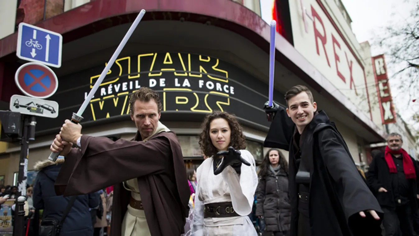 Átrepülték az óceánt a Star Wars-bemutatóért