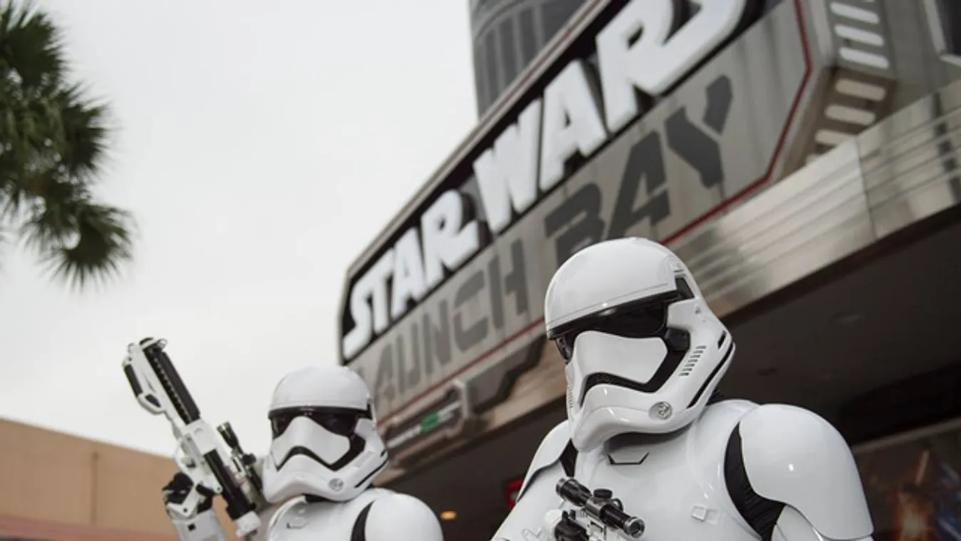Hatalmas Csillagok háborúja részleggel bővül Disneyland