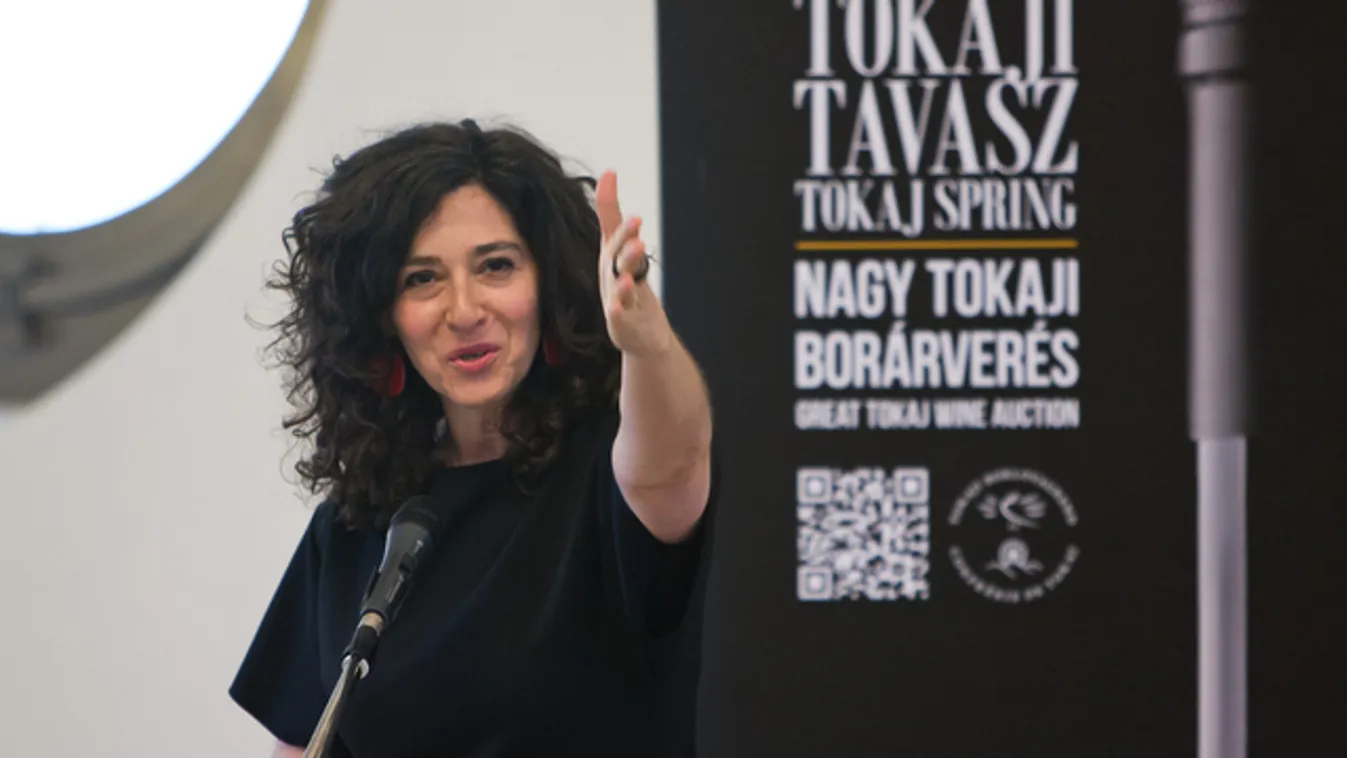 21 milliót hozott a tokaji borárverés