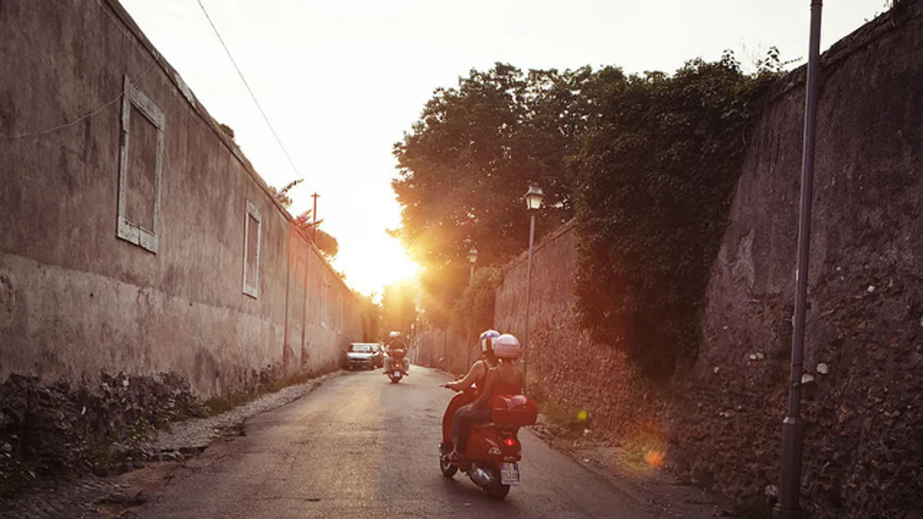 Hetven éves a macskaköves olasz utcák elmaradhatatlan eleme: a Vespa