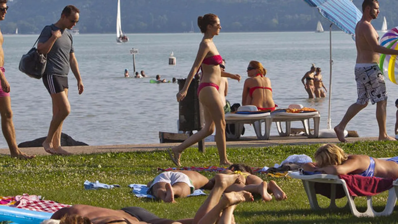 Csak kicsit kell bátornak lennie, ha már fürdene a Balatonban