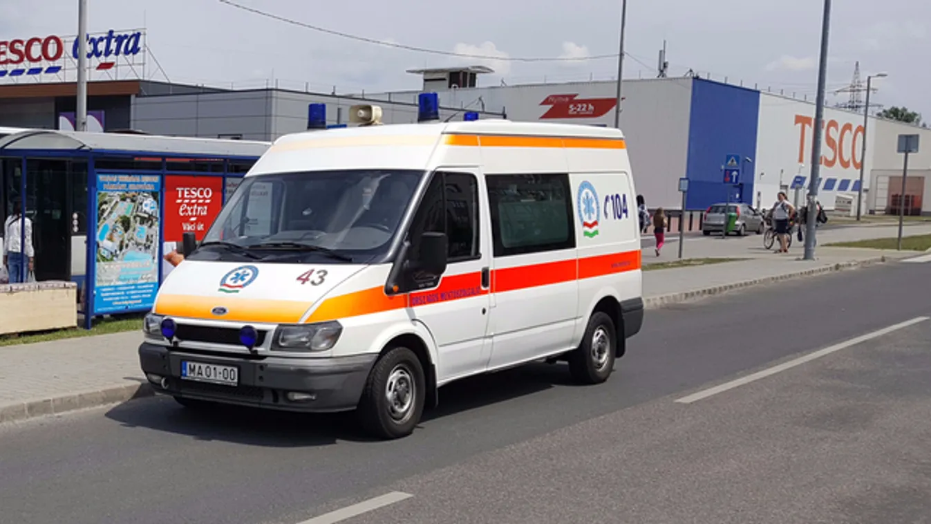 Felfüggesztettet kapott a mentőst verő férfi