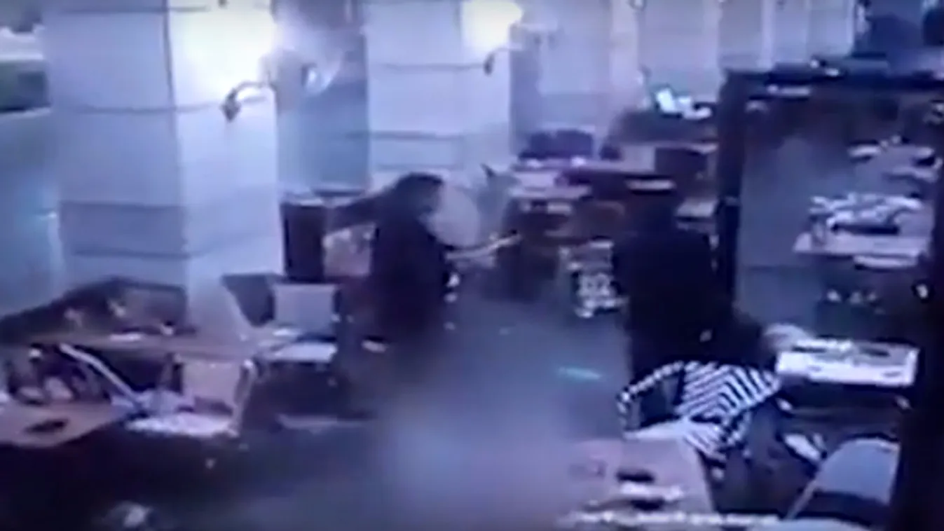 Tel-Aviv: sokkoló videók a szerda esti merényletről