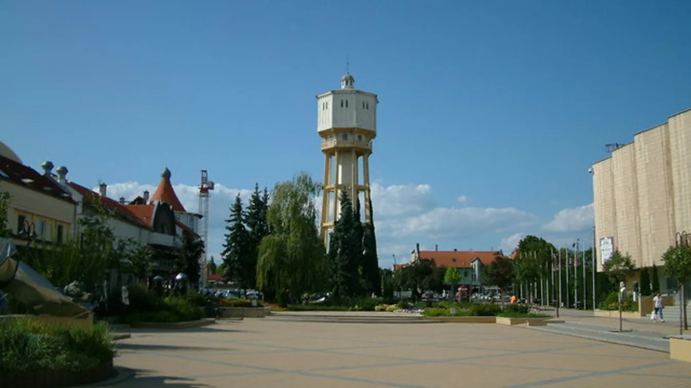 A negyedikről akart kiugrani egy fiatal fiú Siófokon