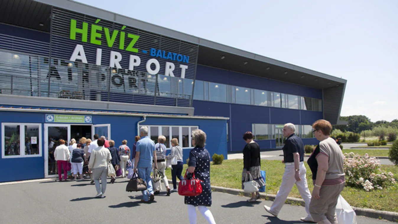 Visszatértek Sármellékre az orosz charterek