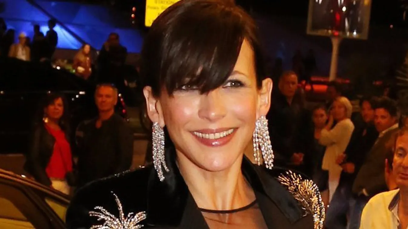 Kíváncsi Sophie Marceau meztelen mellére? 18+ fotók
