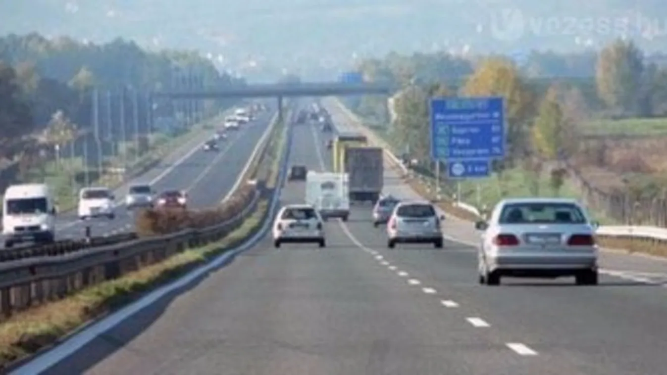 Tömegkarambol az M1-esen: 9 kilóméteres a dugó!