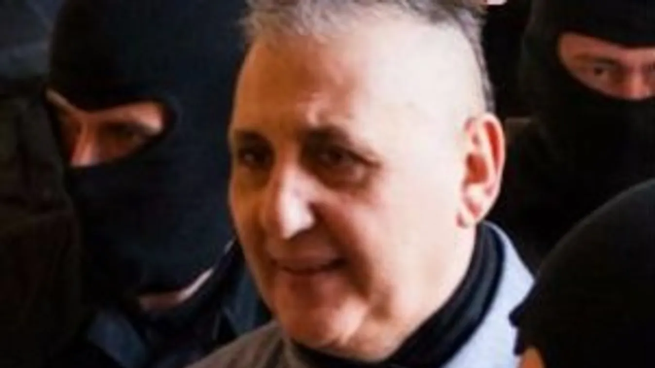 Egri garzonban kezd új életet Tasnádi Péter