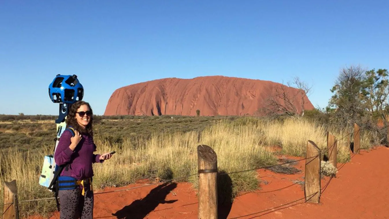 11 órán át mentették a turistákat Uluru sziklájáról