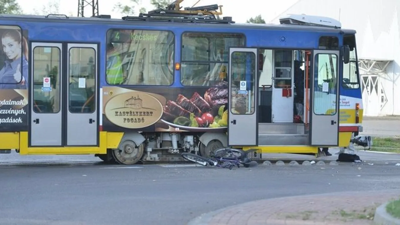 Villamos gázolt halálra egy biciklistát Szegeden 