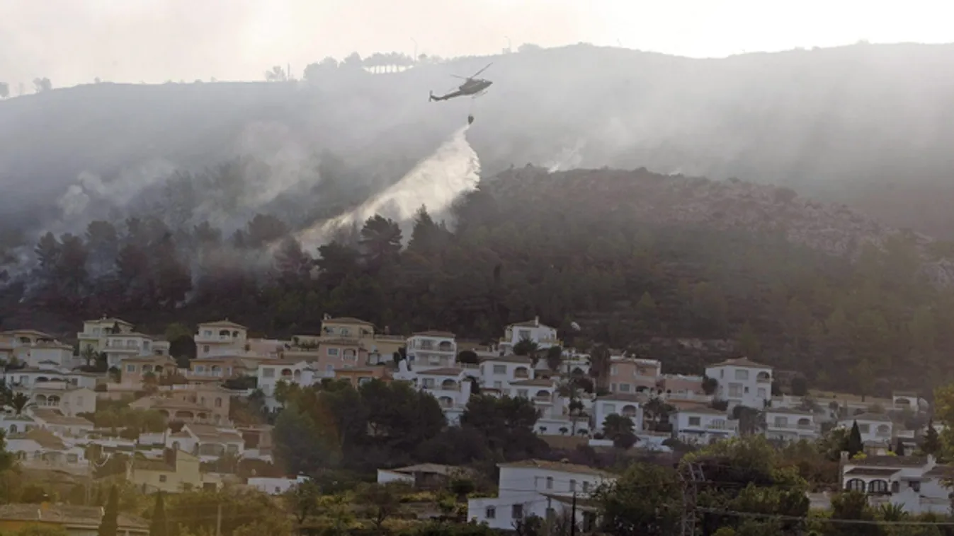 Erdőtűz pusztít a turisták körében népszerű spanyol Costa Blanca térségében