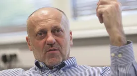 Doszpot Péter&nbsp;is üzletelt a bukott brókervezérrel