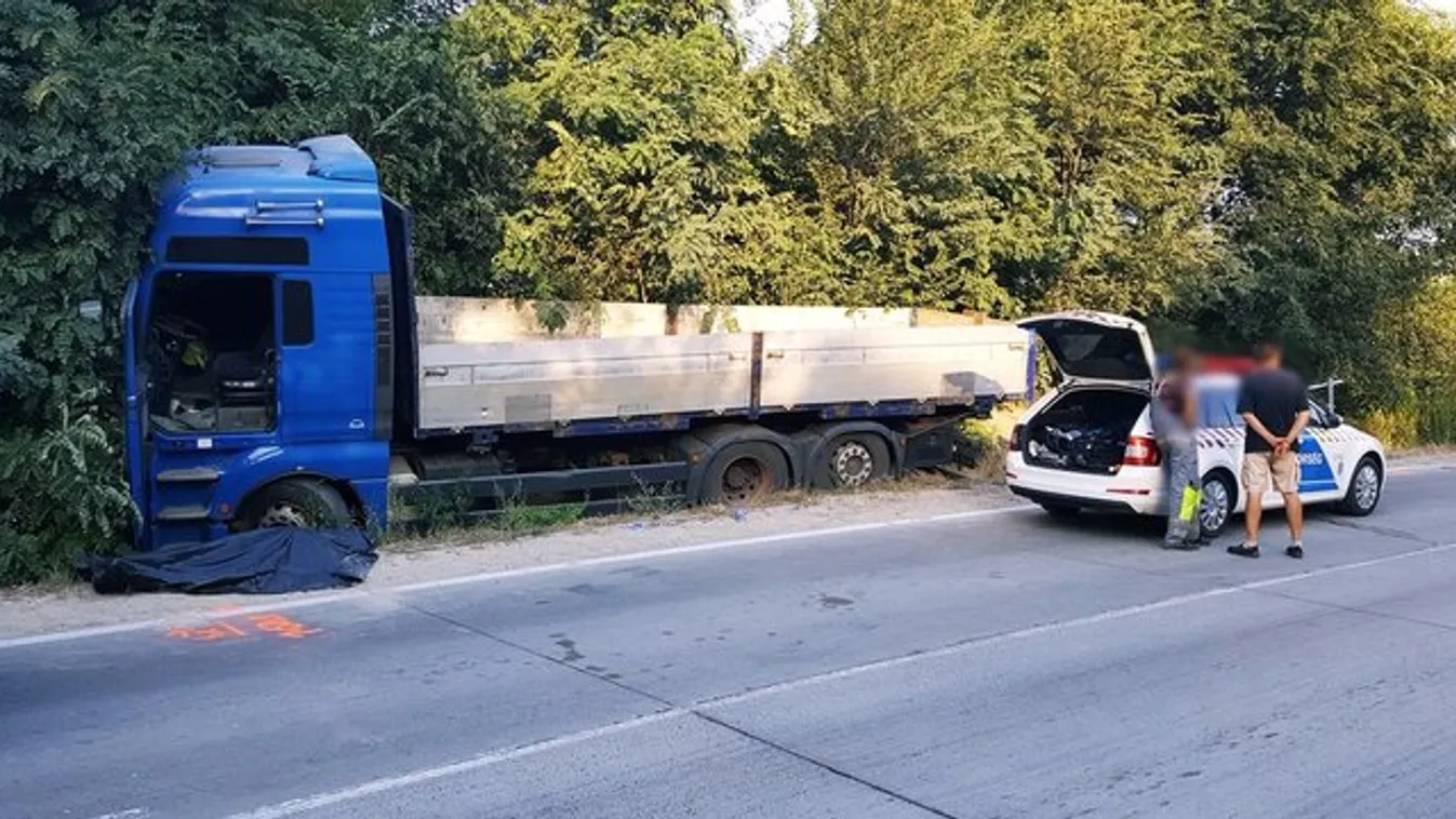 Tragédia Taksonynál: árokba csapódott kamion vette el a sofőr életét