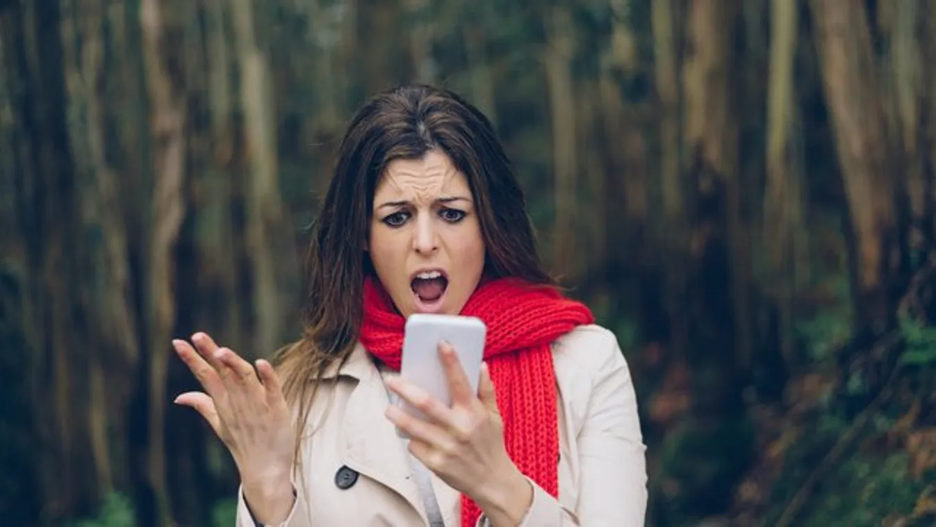 Észrevette magán? Ezek a jelei a mobilfüggőségnek