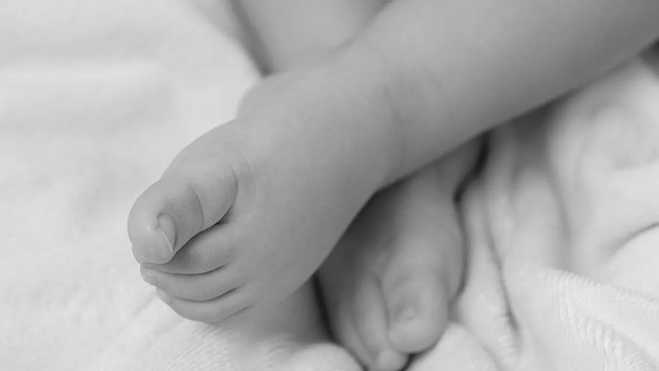 Egyéves gyereket találtak holtan Cegléden