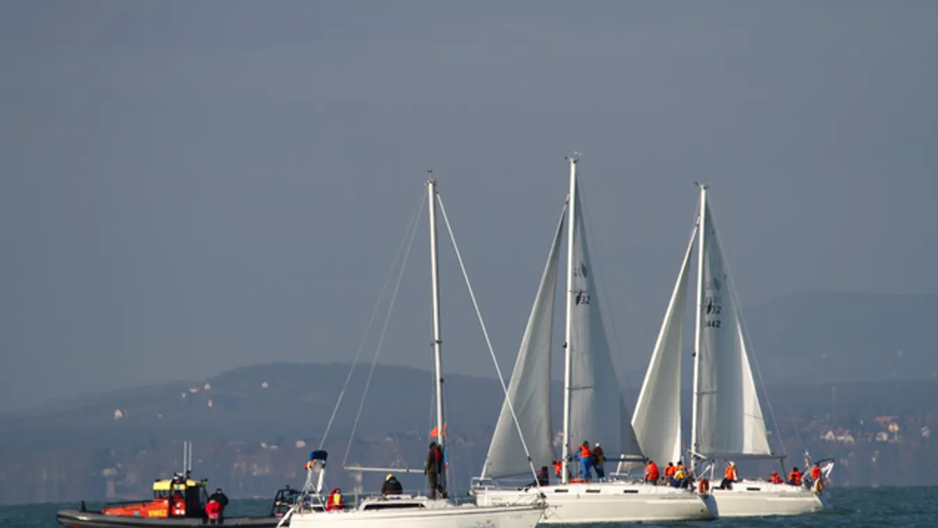 Szilveszterkor tartják a Balaton legnagyobb téli vitorlásversenyét