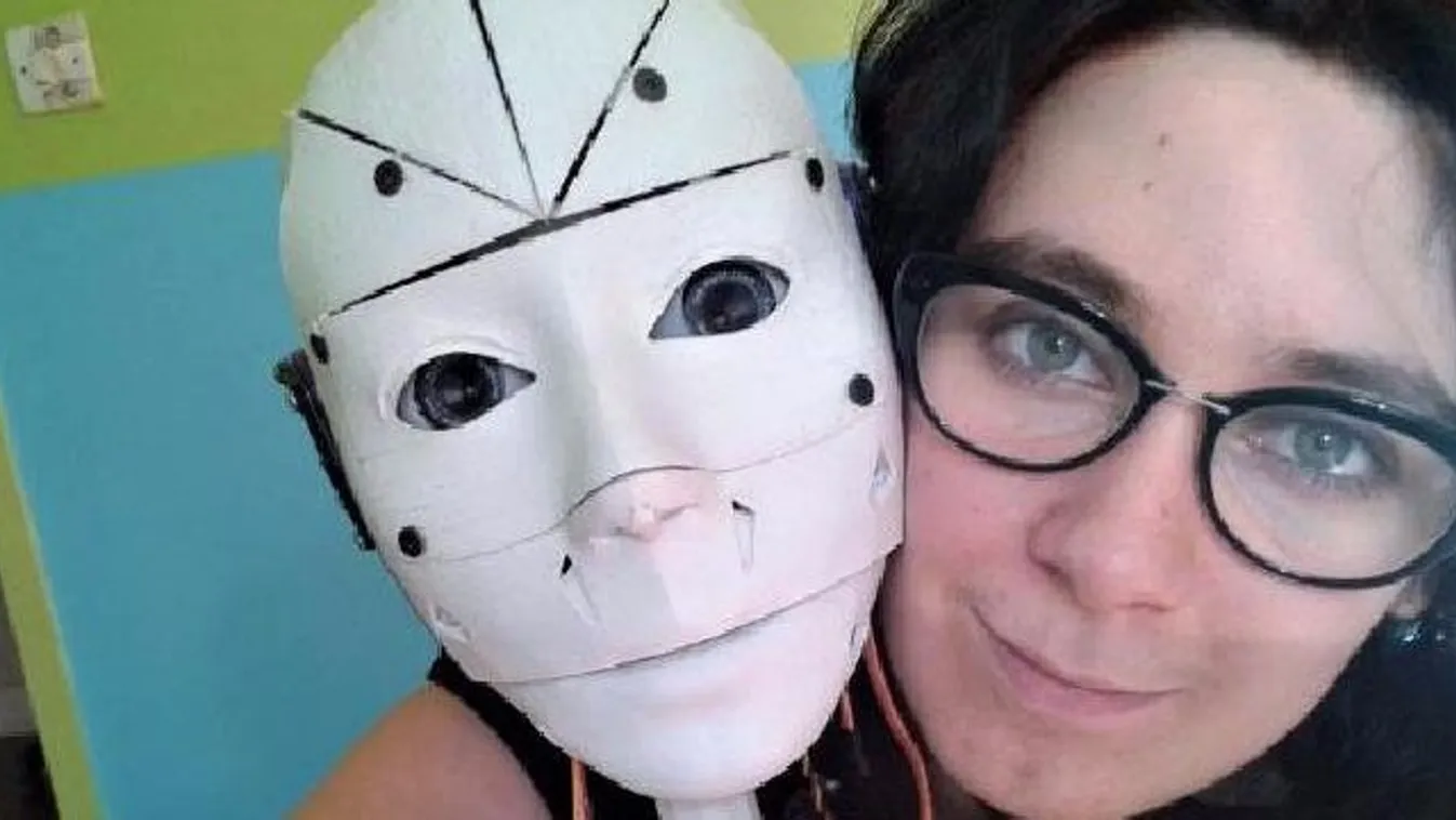 Hamarosan itt az esküvő: beleszeretett a robotjába