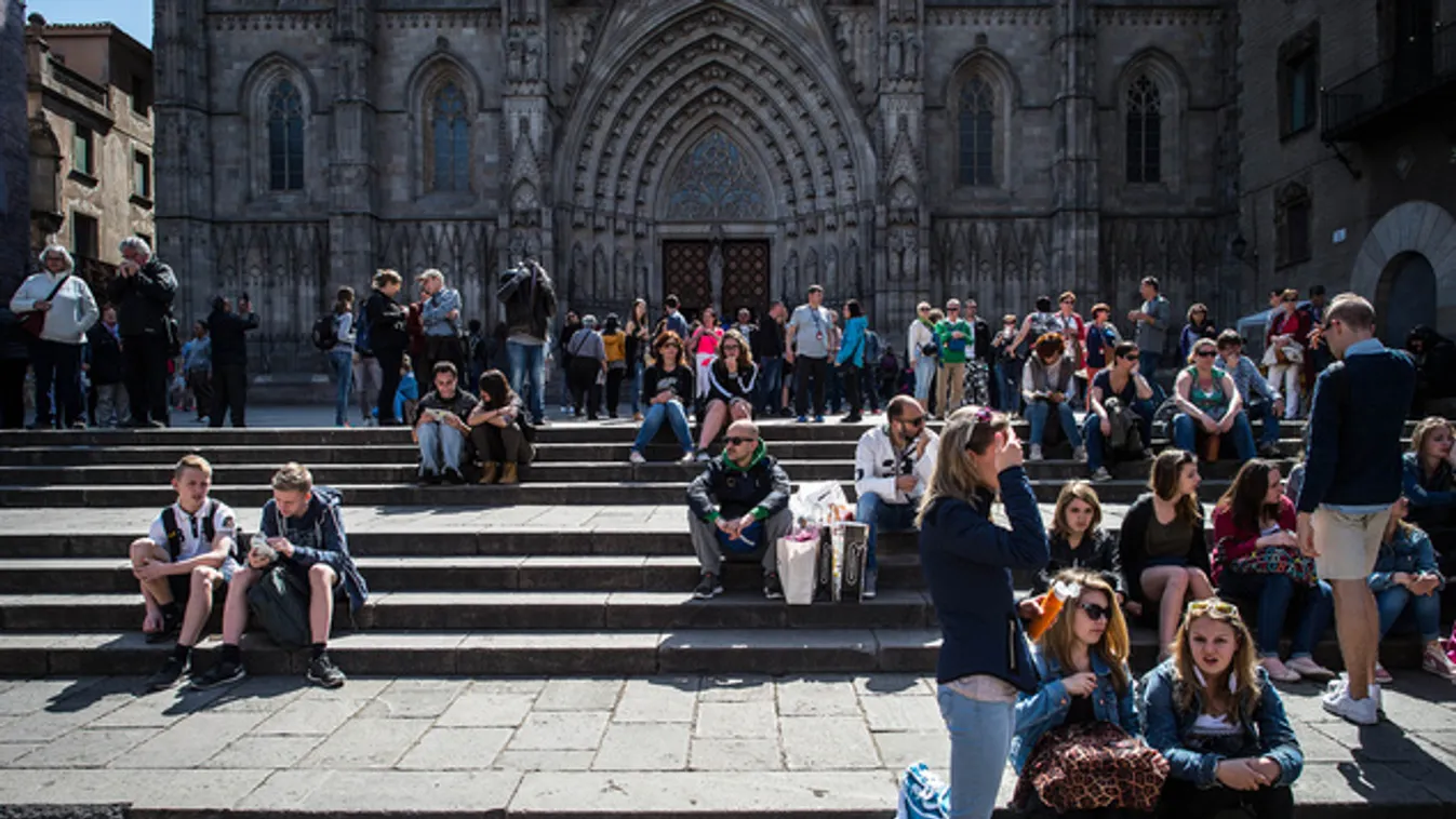 Döntöttek a turizmus korlátozásáról Barcelonában