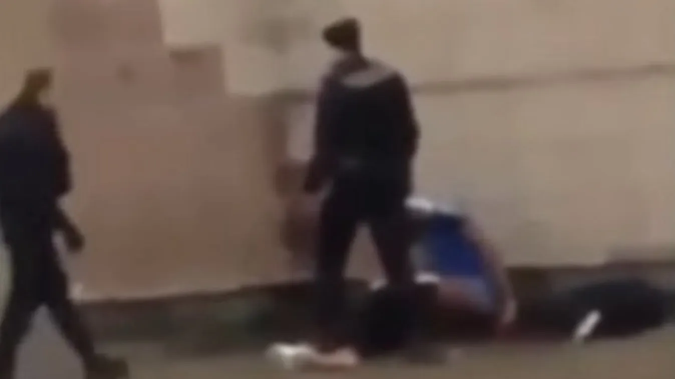 A rendőrök elképesztő indokkal magyarázták, hogy miért került gumibot a férfi fenekébe - videó
