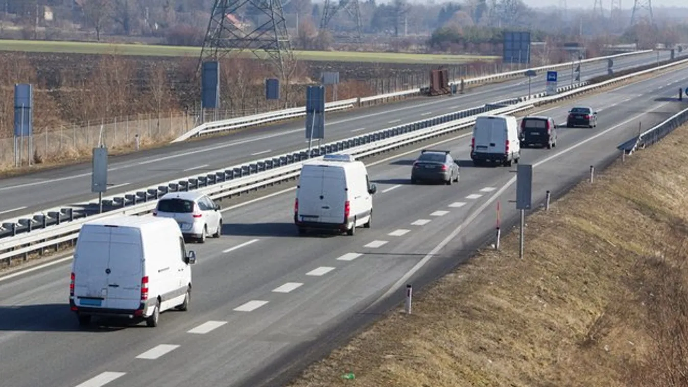 Veronai buszbaleset: Magyarországra érkezett az áldozatok holttestét szállító konvoj – fotók