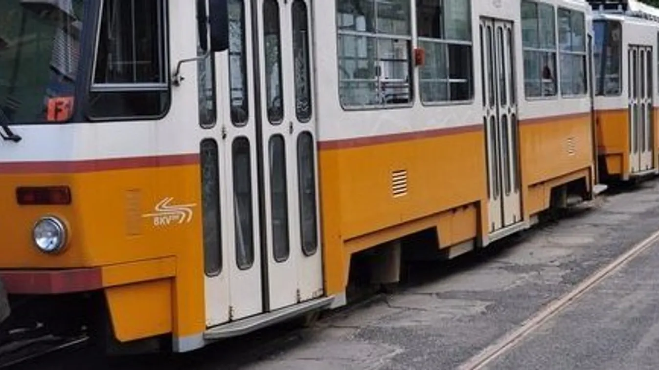 Villamosvezetőre támadtak Budapesten