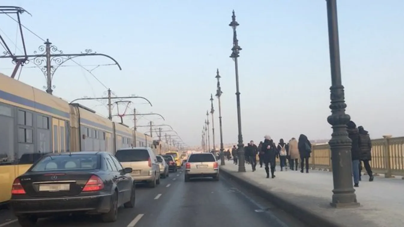 Baleset miatt nem jár a 4-es és a 6-os villamos