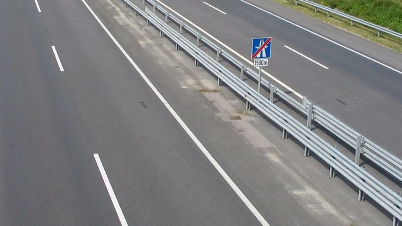Négyeskarambol követelt életet az M7-esen