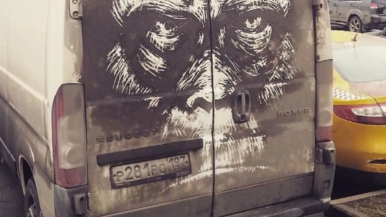 Koszos autók ihletik a művészt